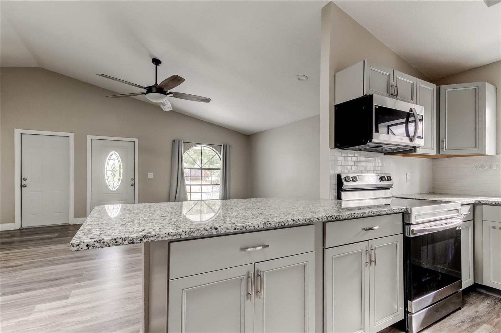 Image 15 of 49 For 206 Bedford Street