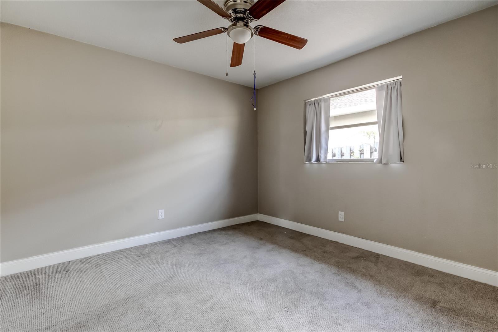 Image 27 of 49 For 206 Bedford Street