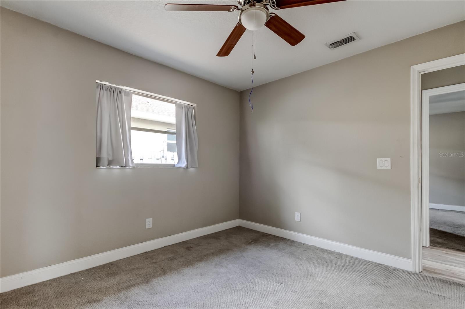 Image 28 of 49 For 206 Bedford Street