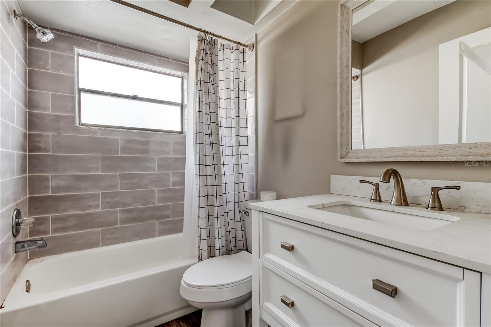 Image 31 of 49 For 206 Bedford Street