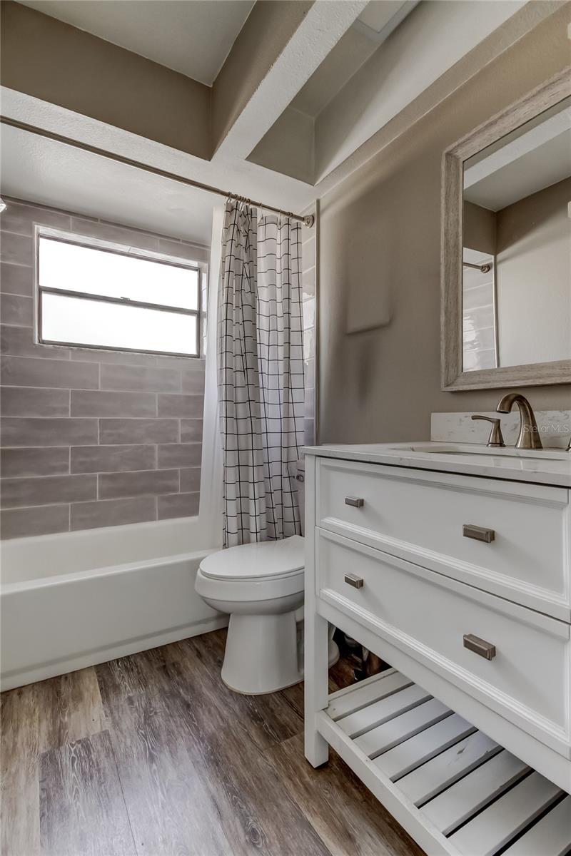 Image 32 of 49 For 206 Bedford Street