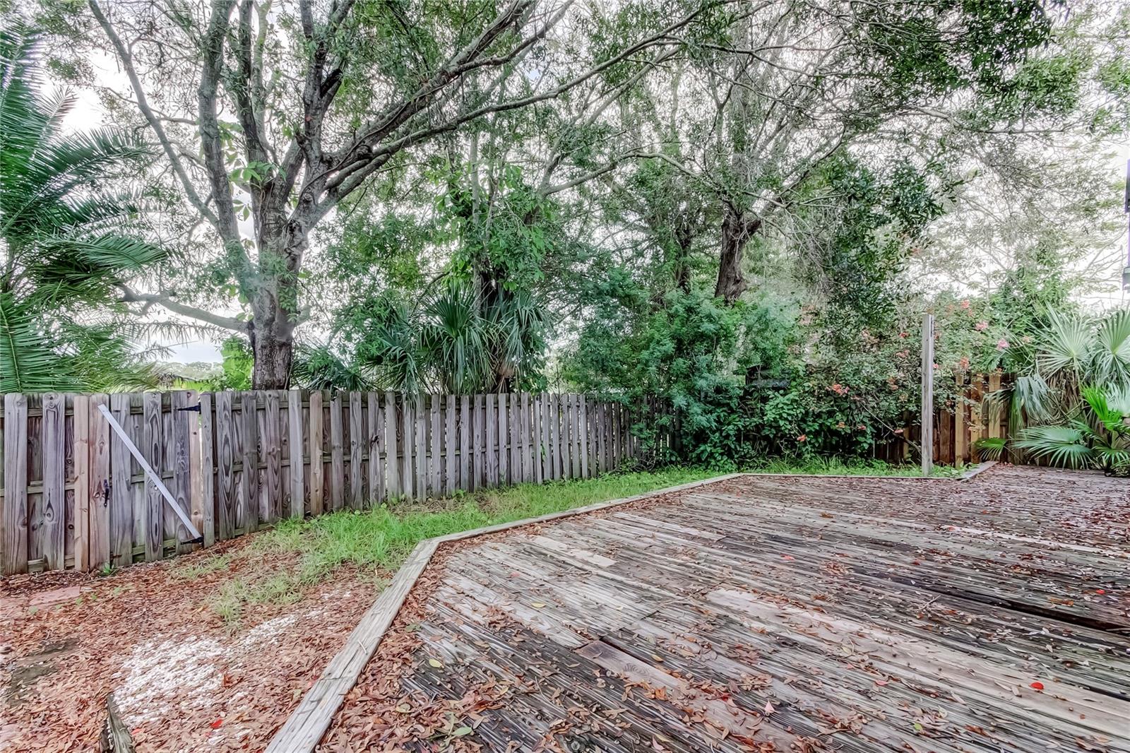 Image 39 of 49 For 206 Bedford Street