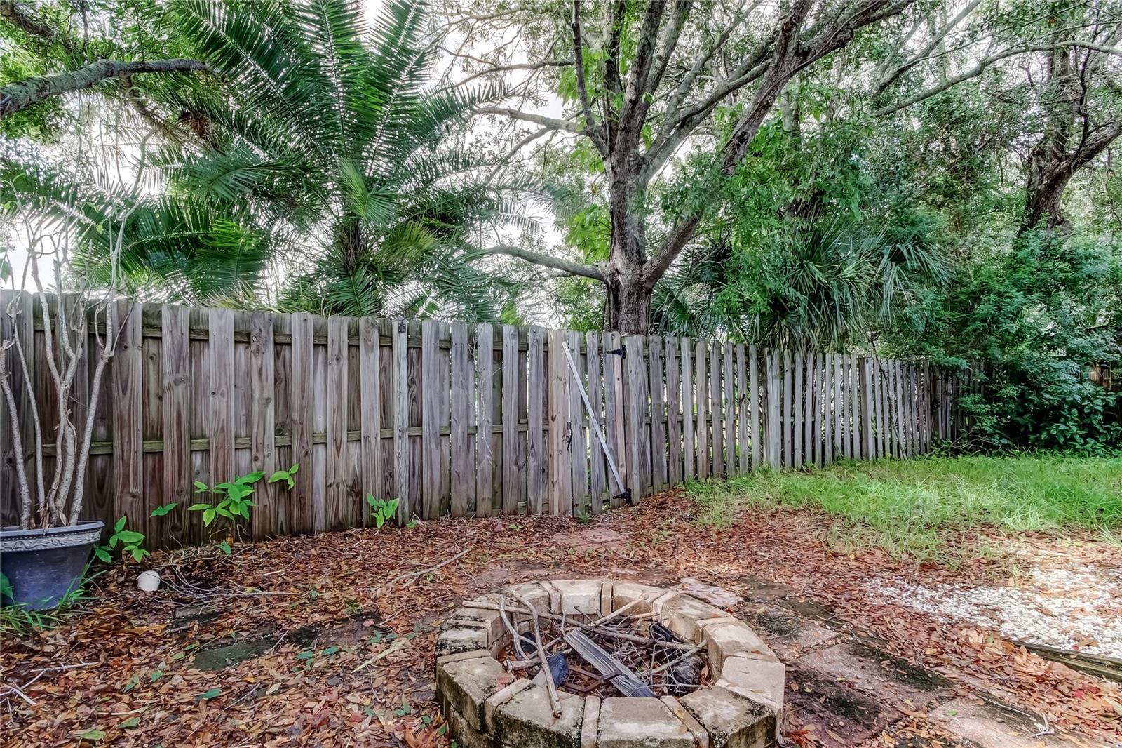 Image 43 of 49 For 206 Bedford Street