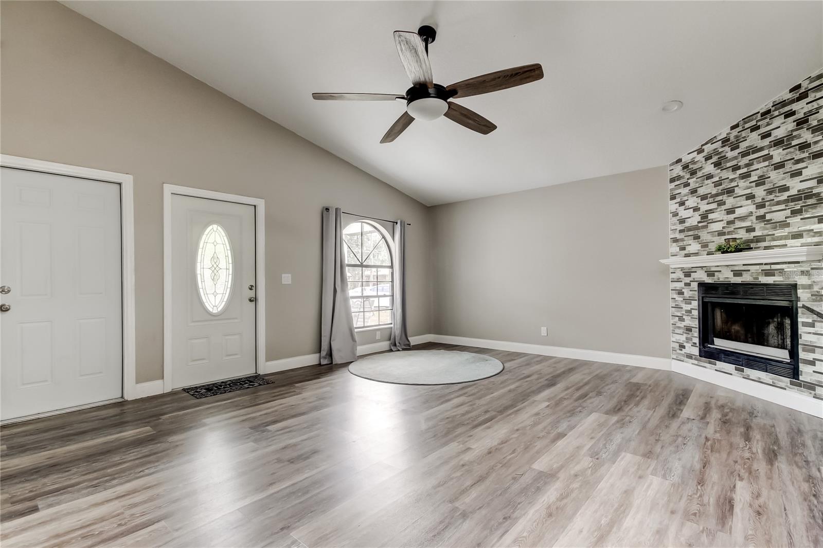 Image 7 of 49 For 206 Bedford Street