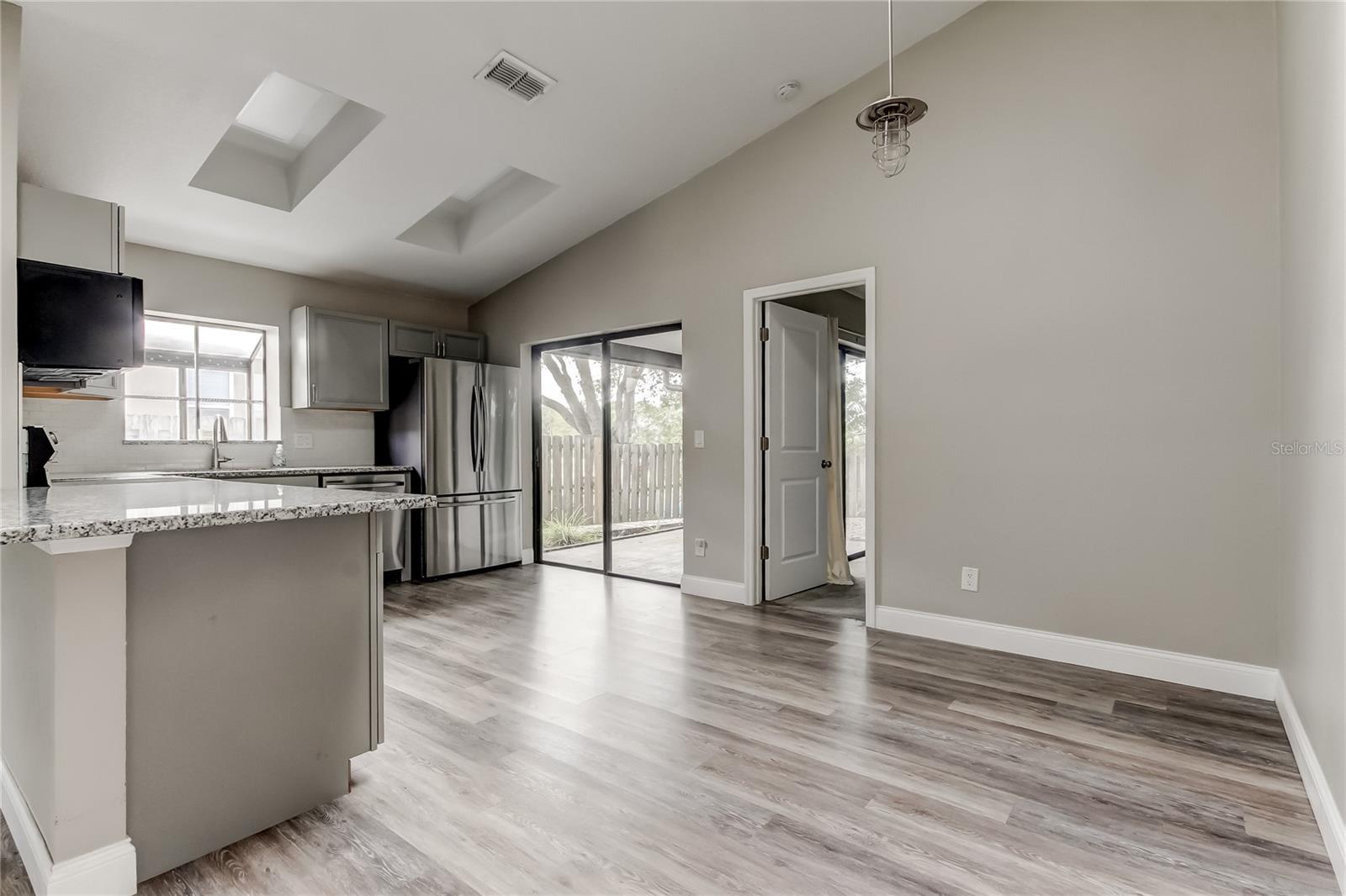 Image 8 of 49 For 206 Bedford Street