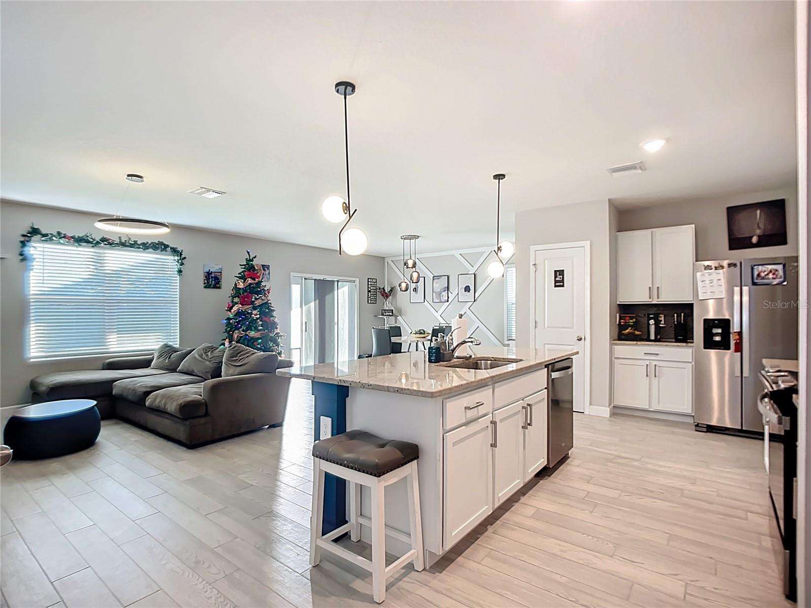 Image 3 of 32 For 3231 Hilltop Circle