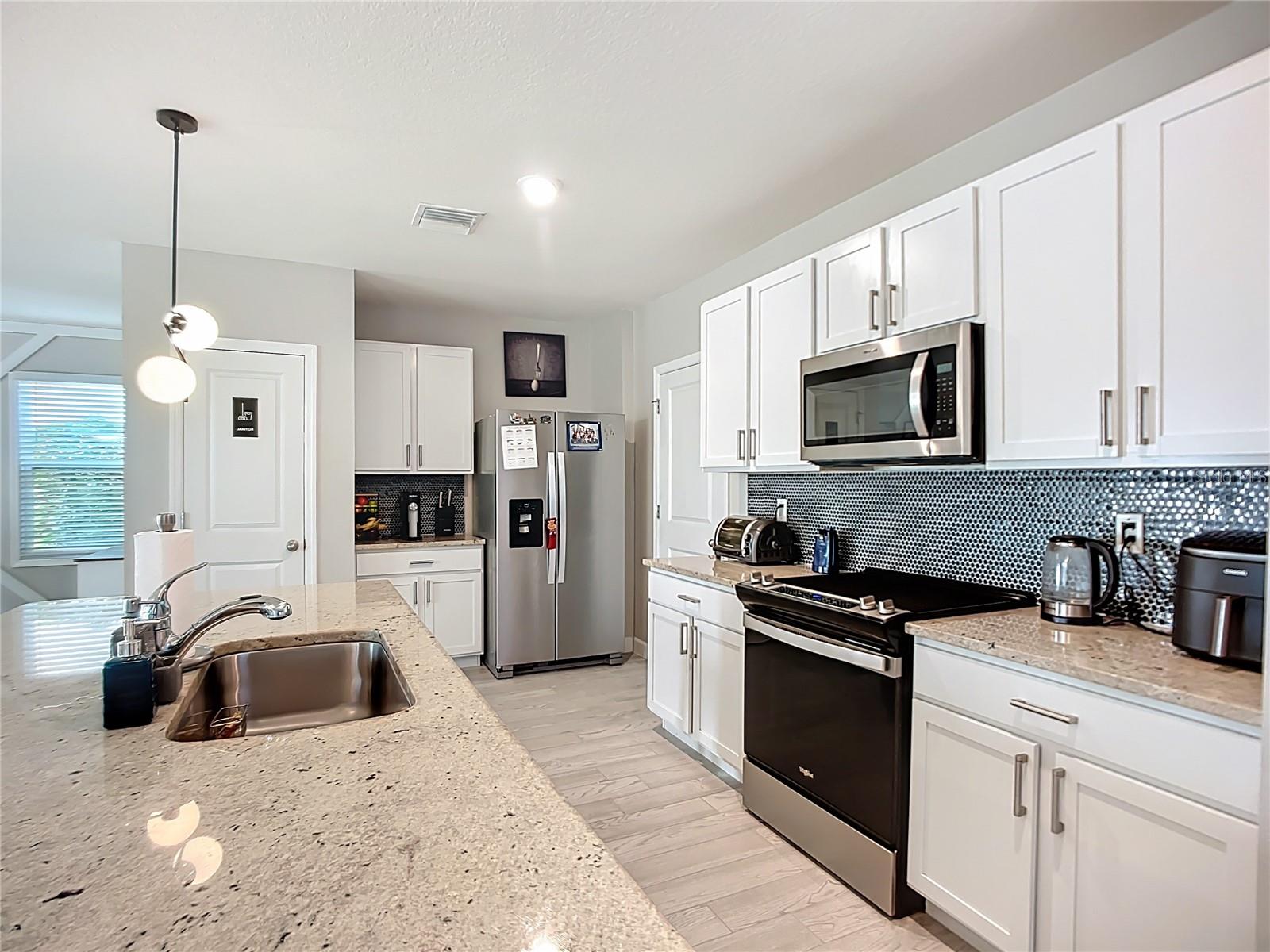 Image 5 of 32 For 3231 Hilltop Circle