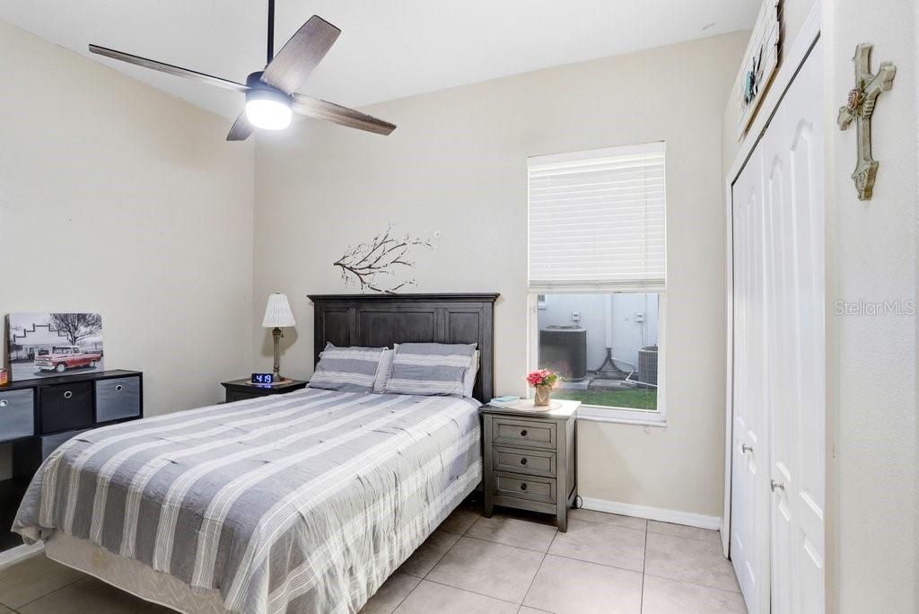 Image 20 of 42 For 4616 Roslyn Court