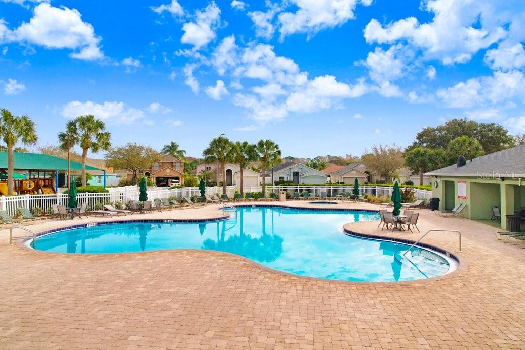 Image 38 of 42 For 4616 Roslyn Court