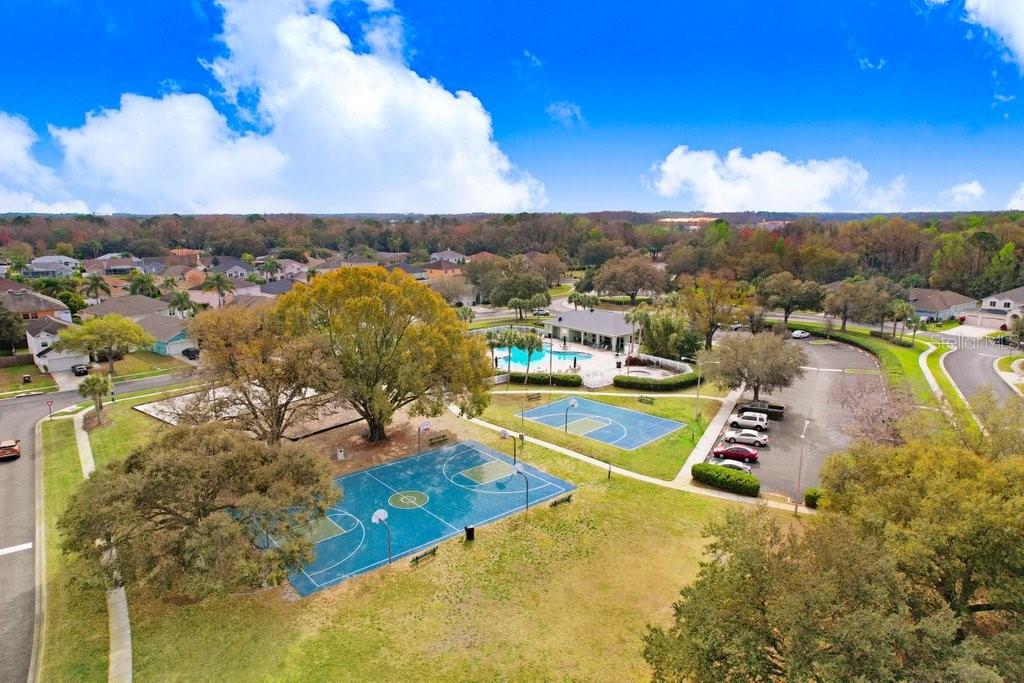 Image 41 of 42 For 4616 Roslyn Court