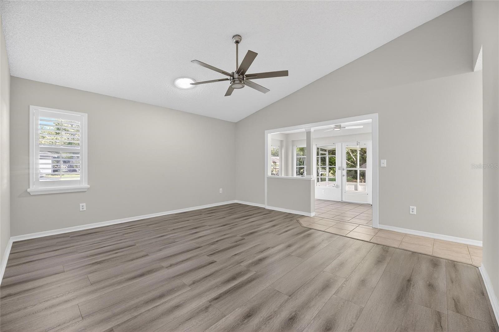 Image 12 of 50 For 2007 W Del Webb Boulevard