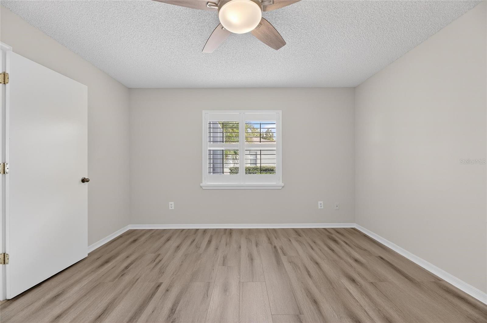 Image 31 of 50 For 2007 W Del Webb Boulevard