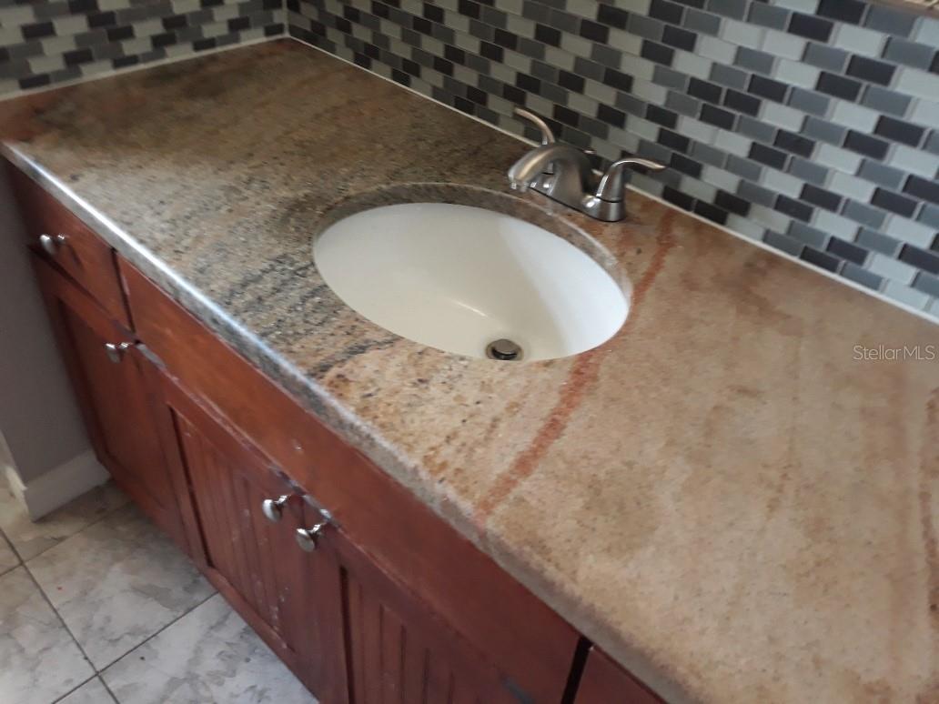 Listing photo id 10 for 3403 County Line Road