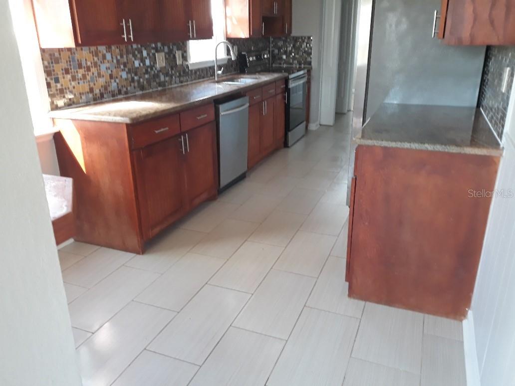 Listing photo id 2 for 3403 County Line Road