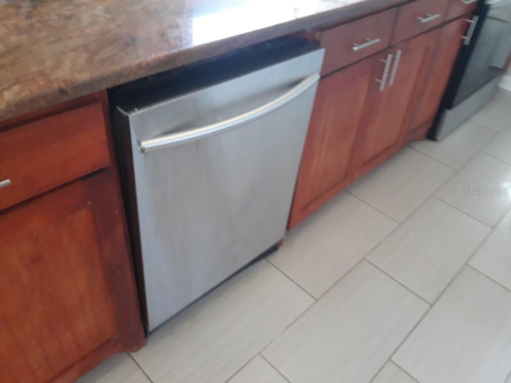 Listing photo id 3 for 3403 County Line Road