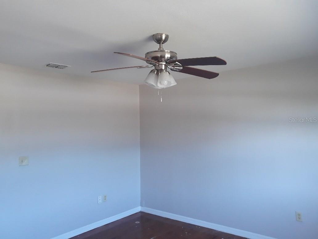 Listing photo id 7 for 3403 County Line Road