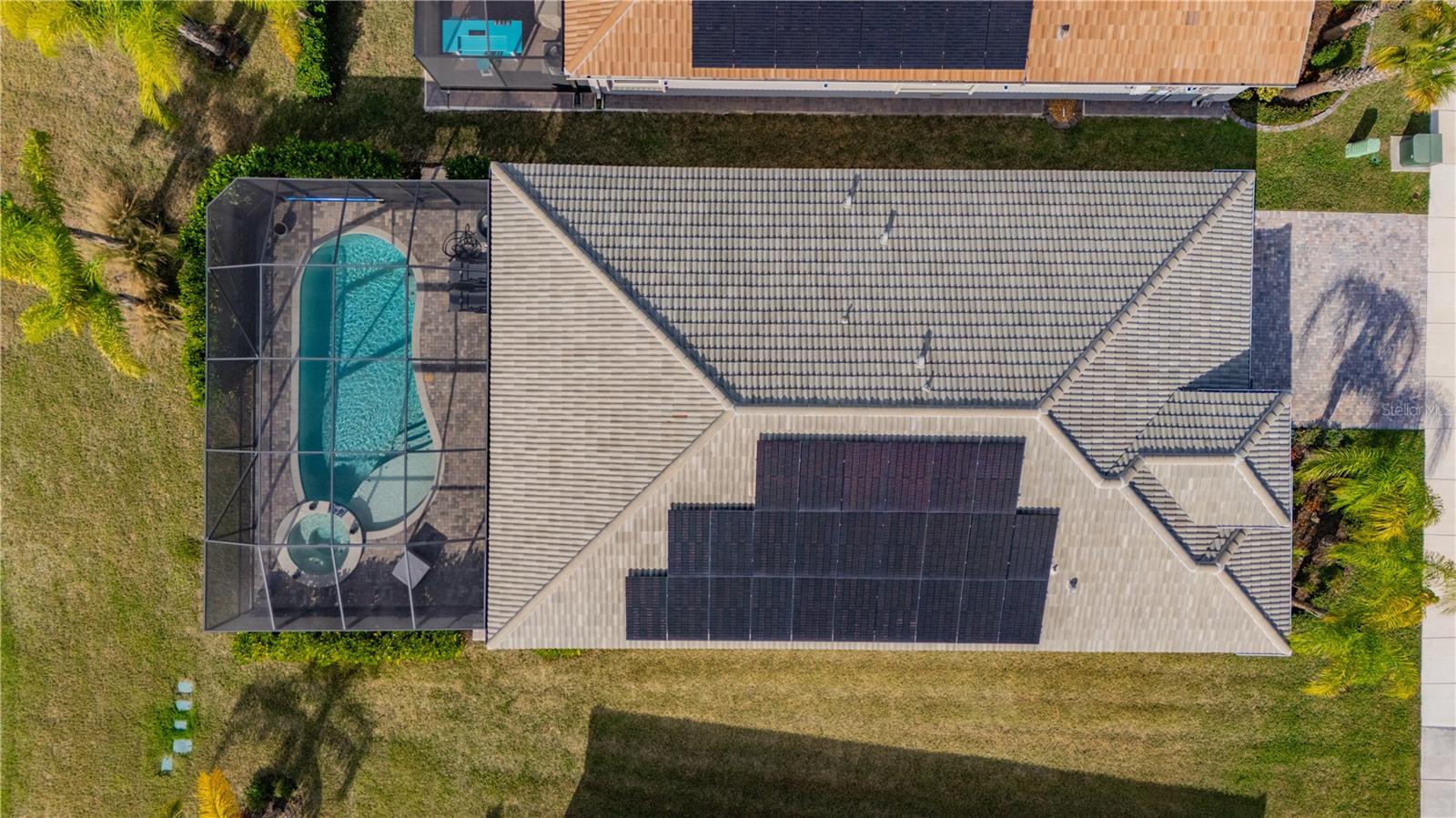 Listing photo id 30 for 4878 Avila Lakes Drive