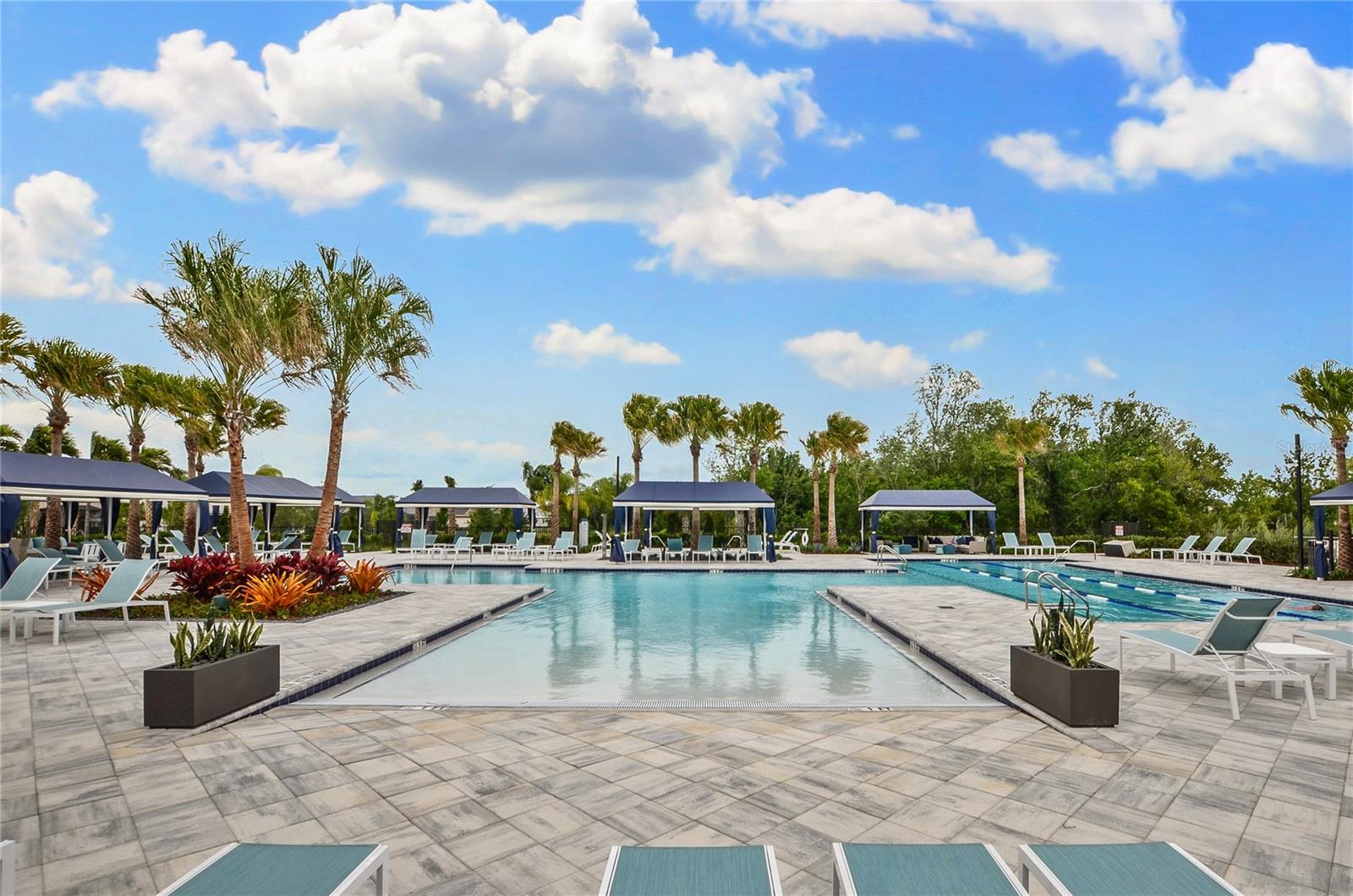 Listing photo id 44 for 4878 Avila Lakes Drive