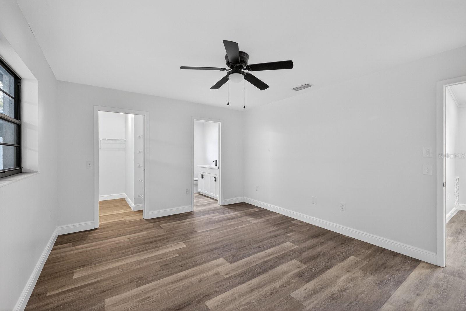 Image 11 of 38 For 7822 Bahama Avenue