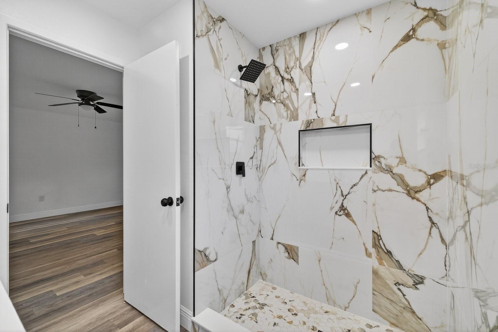 Image 15 of 38 For 7822 Bahama Avenue