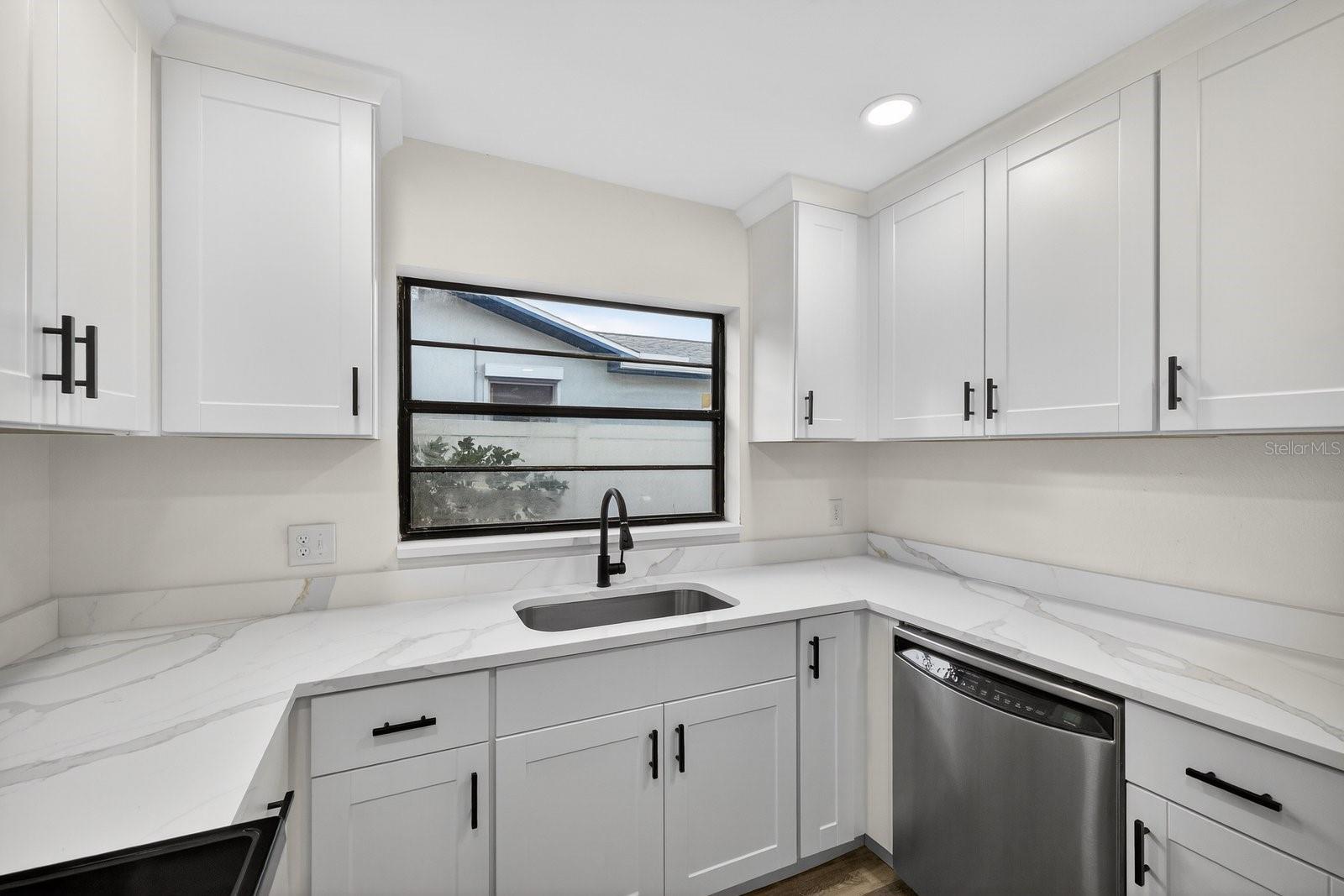 Image 20 of 38 For 7822 Bahama Avenue