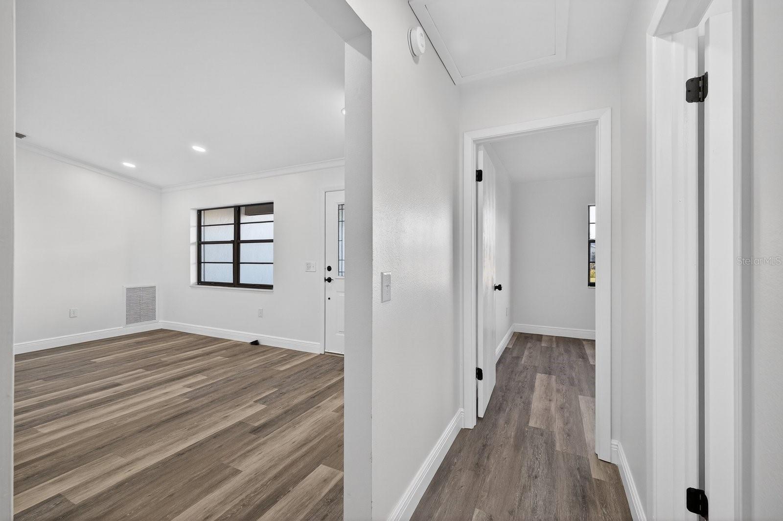 Image 24 of 38 For 7822 Bahama Avenue