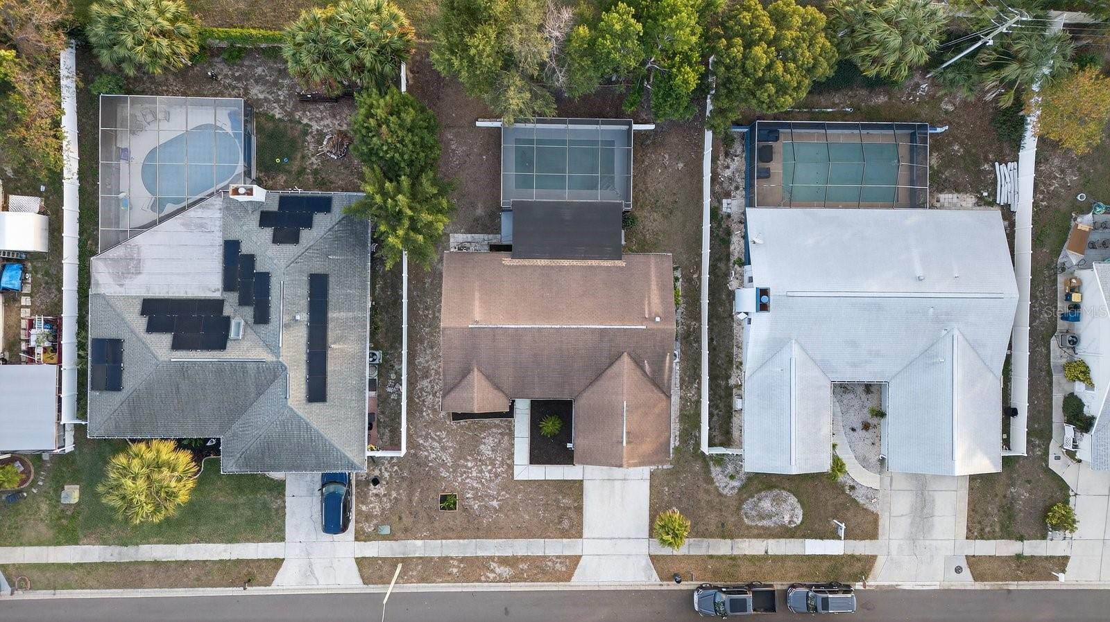 Image 3 of 38 For 7822 Bahama Avenue