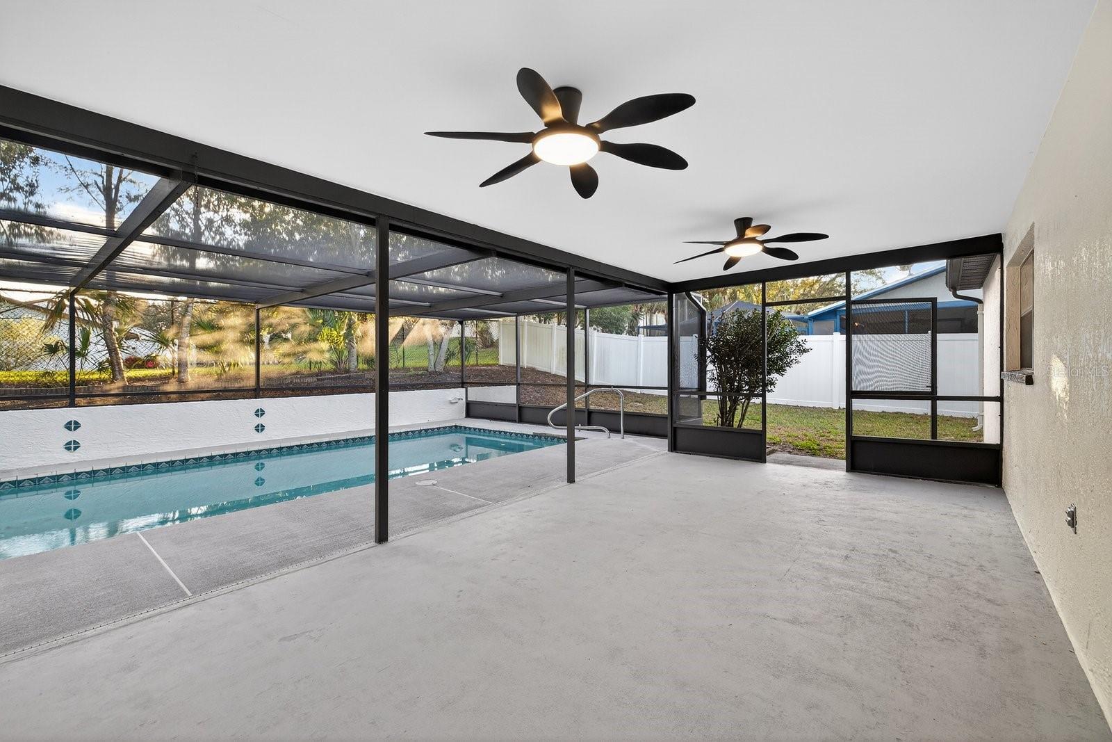 Image 31 of 38 For 7822 Bahama Avenue