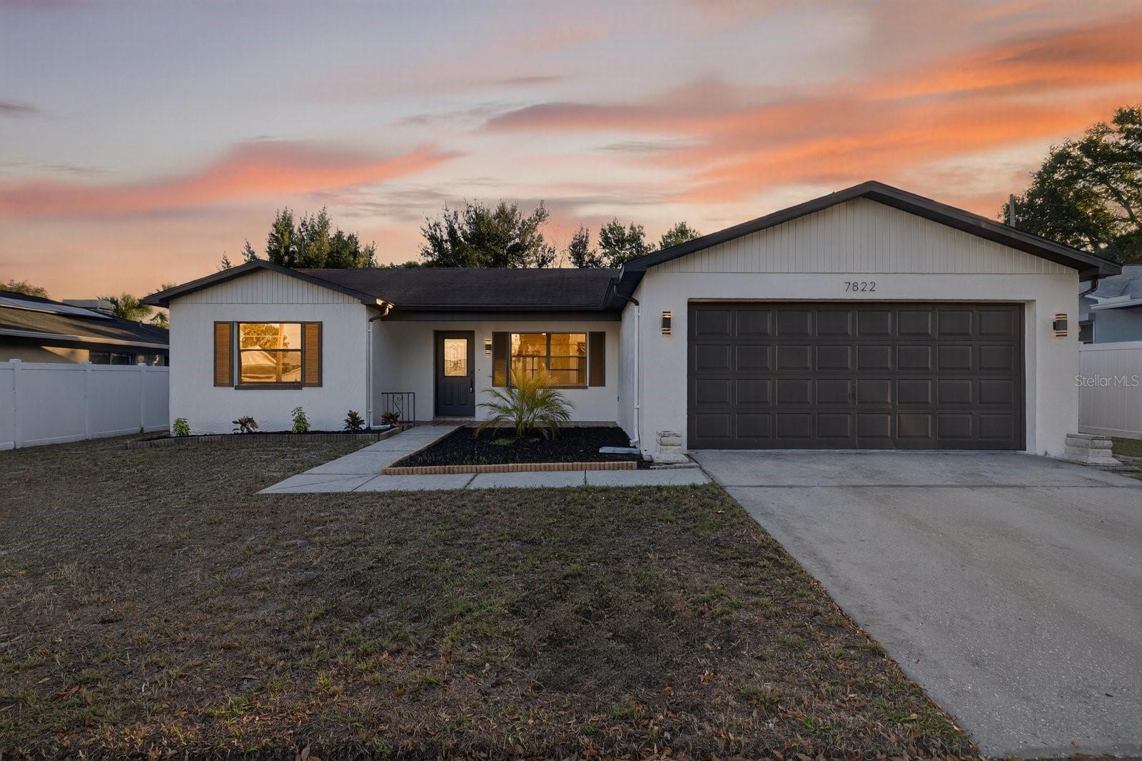 Image 4 of 38 For 7822 Bahama Avenue