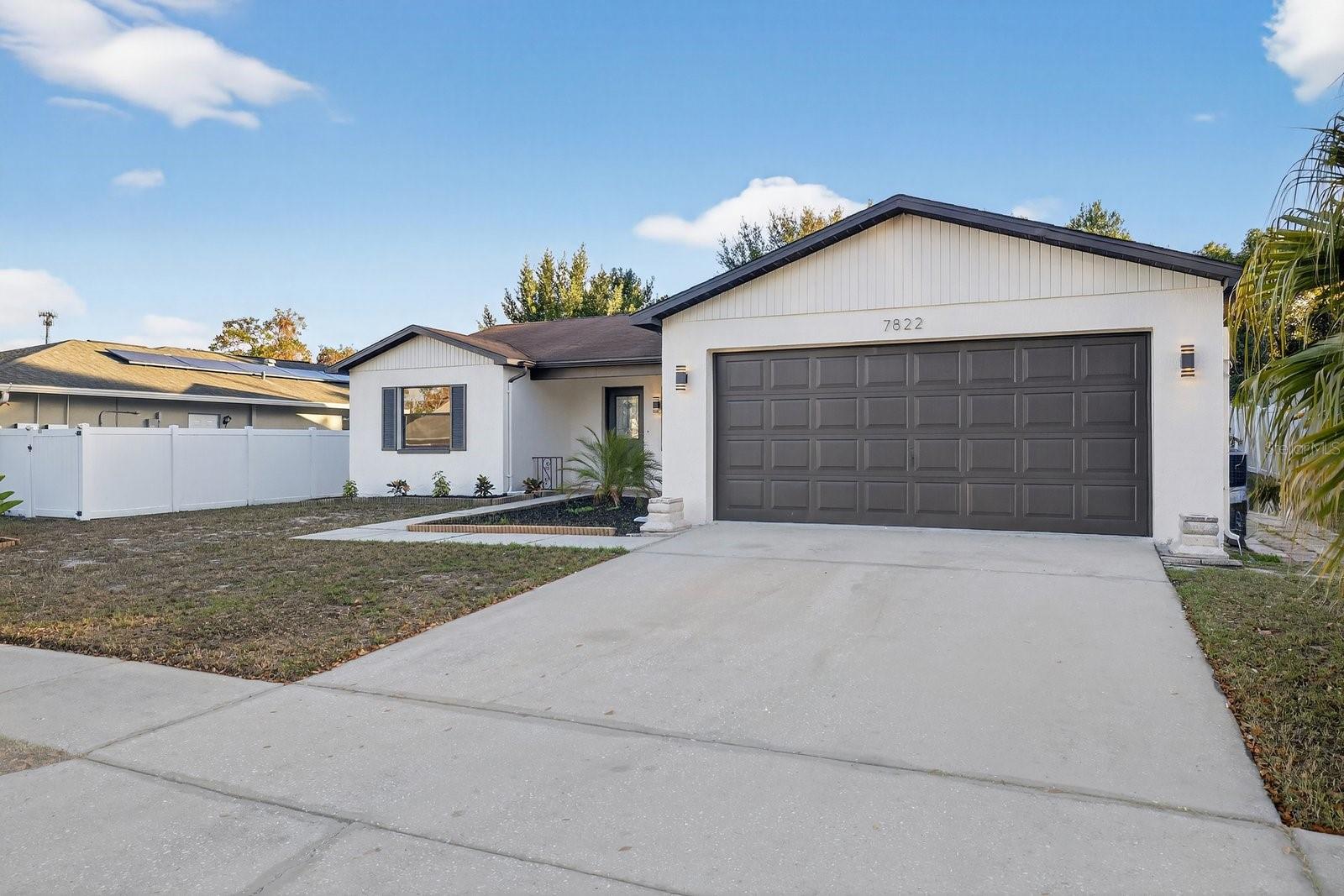 Image 5 of 38 For 7822 Bahama Avenue