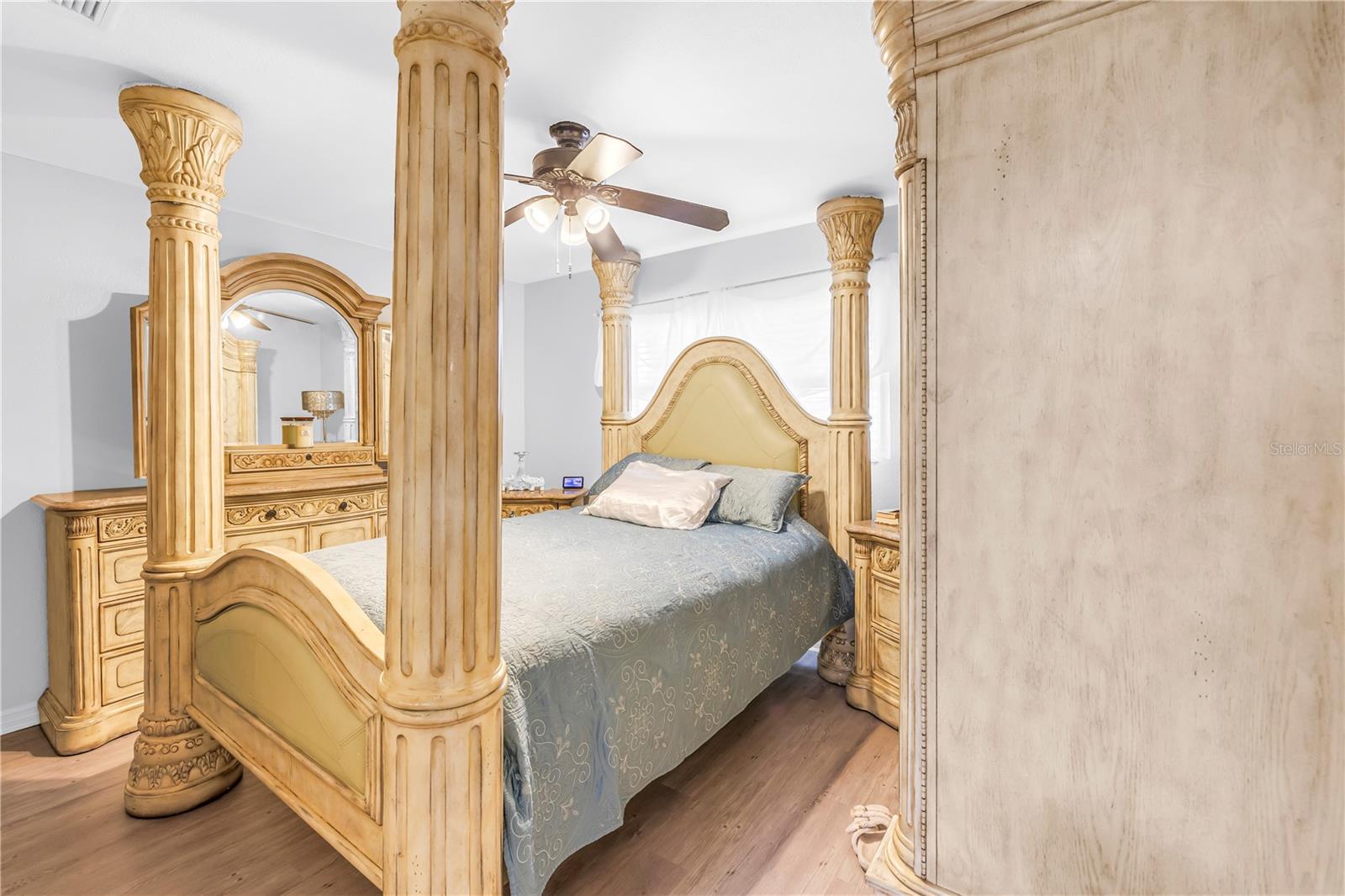 Image 14 of 33 For 3723 59th Street N 6