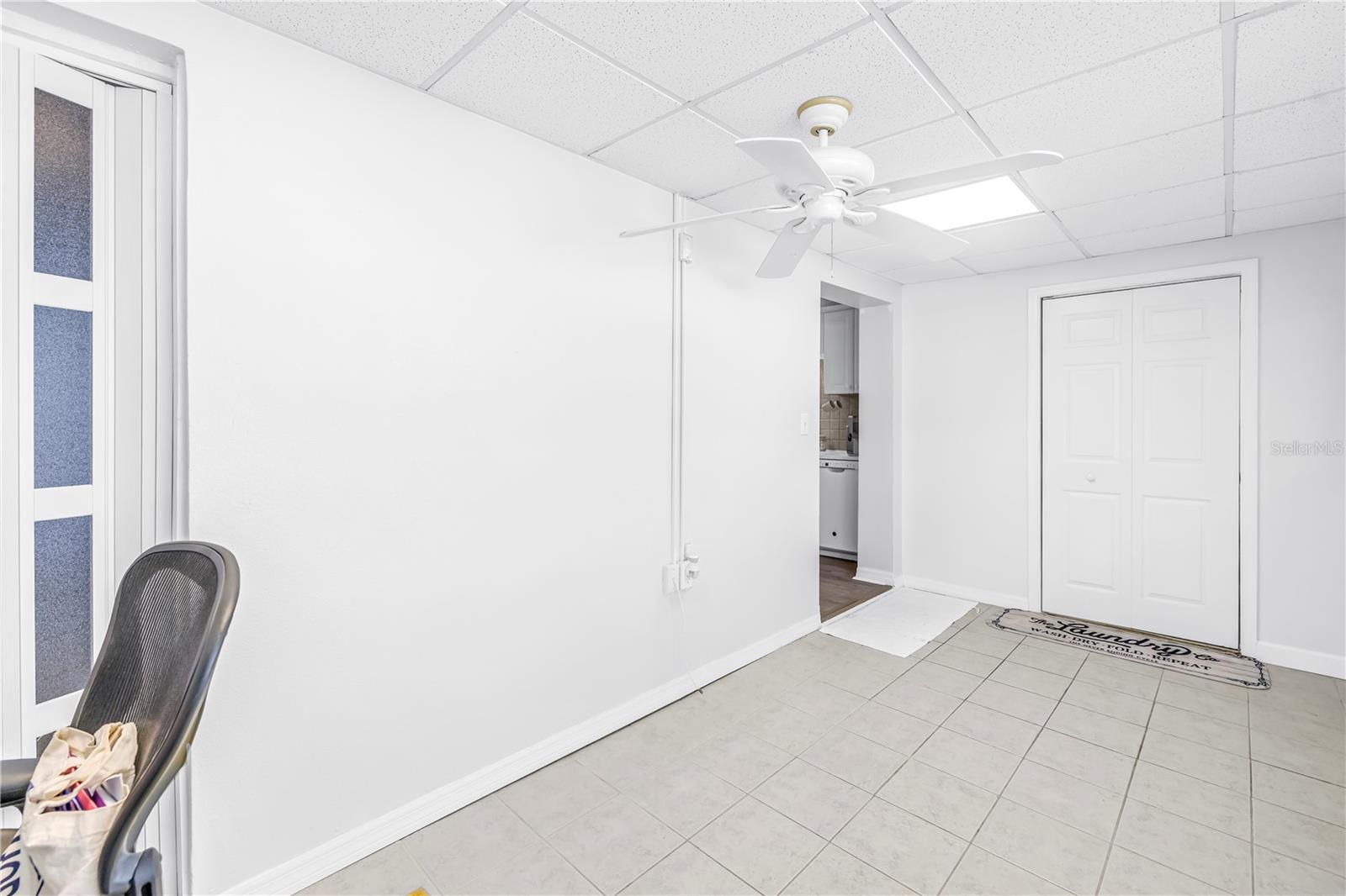 Image 18 of 33 For 3723 59th Street N 6