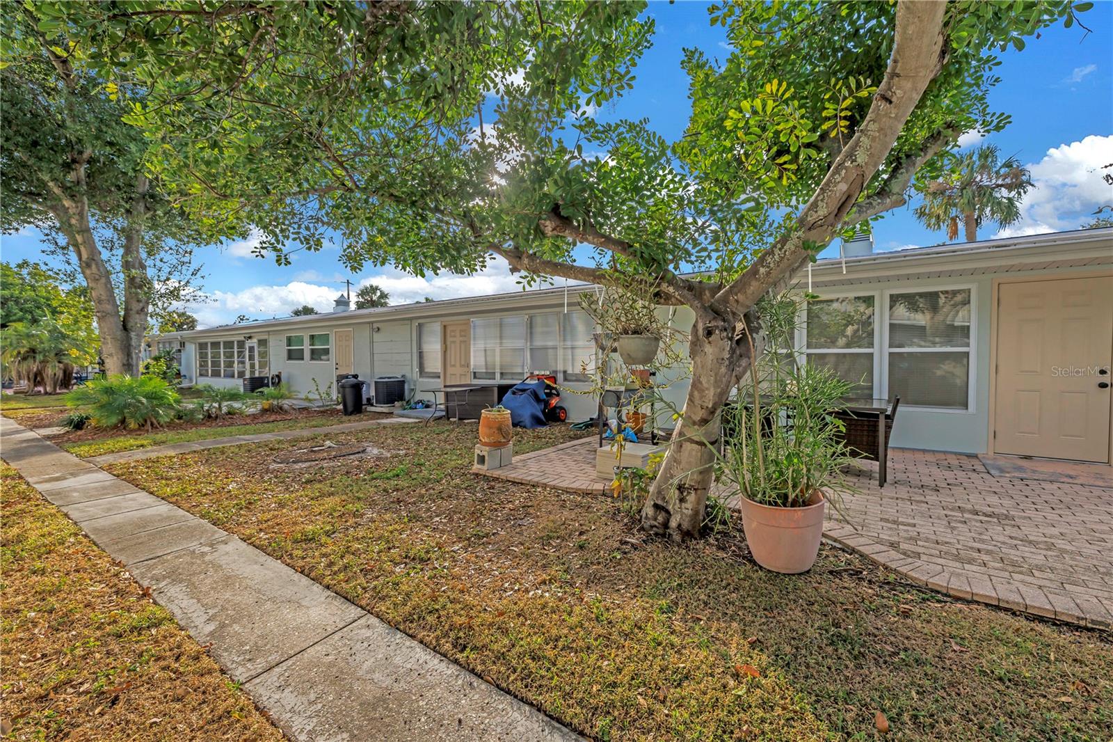 Image 27 of 33 For 3723 59th Street N 6