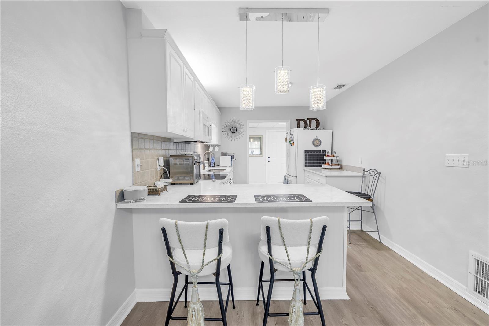 Image 7 of 33 For 3723 59th Street N 6