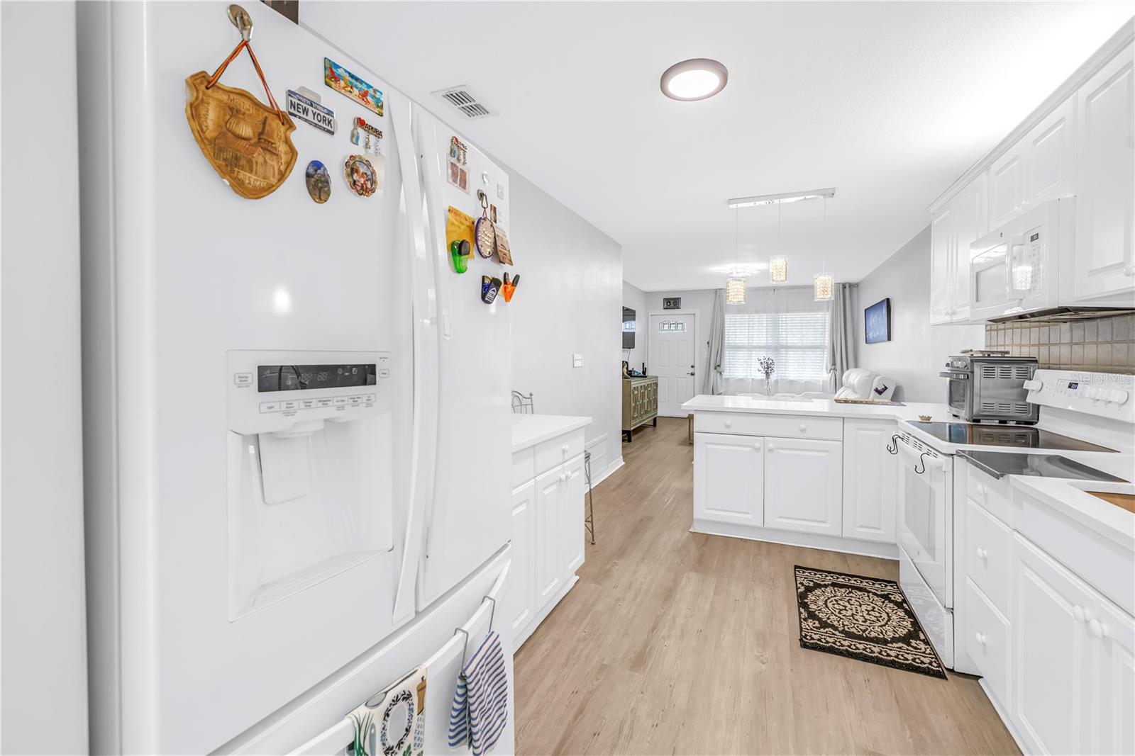 Image 8 of 33 For 3723 59th Street N 6