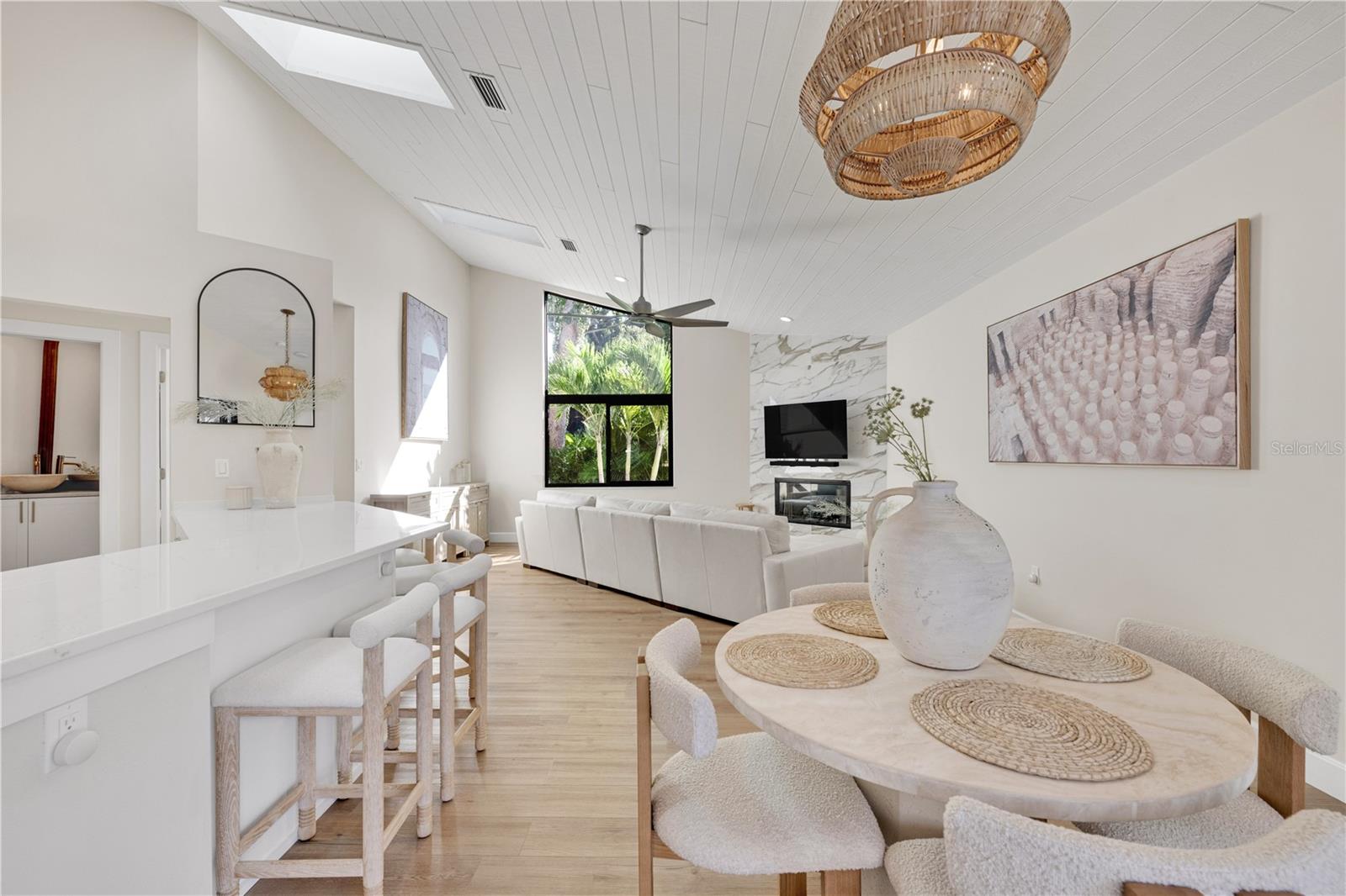 Image 15 of 60 For 5361 Siesta Ct