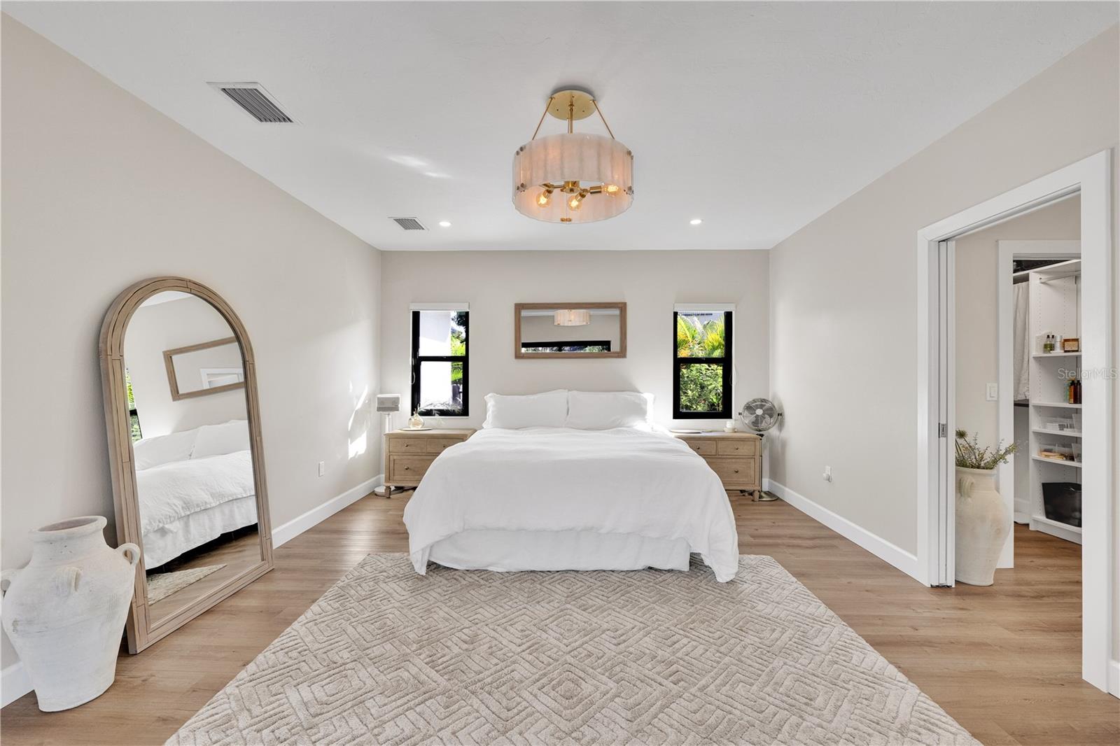 Image 19 of 60 For 5361 Siesta Ct