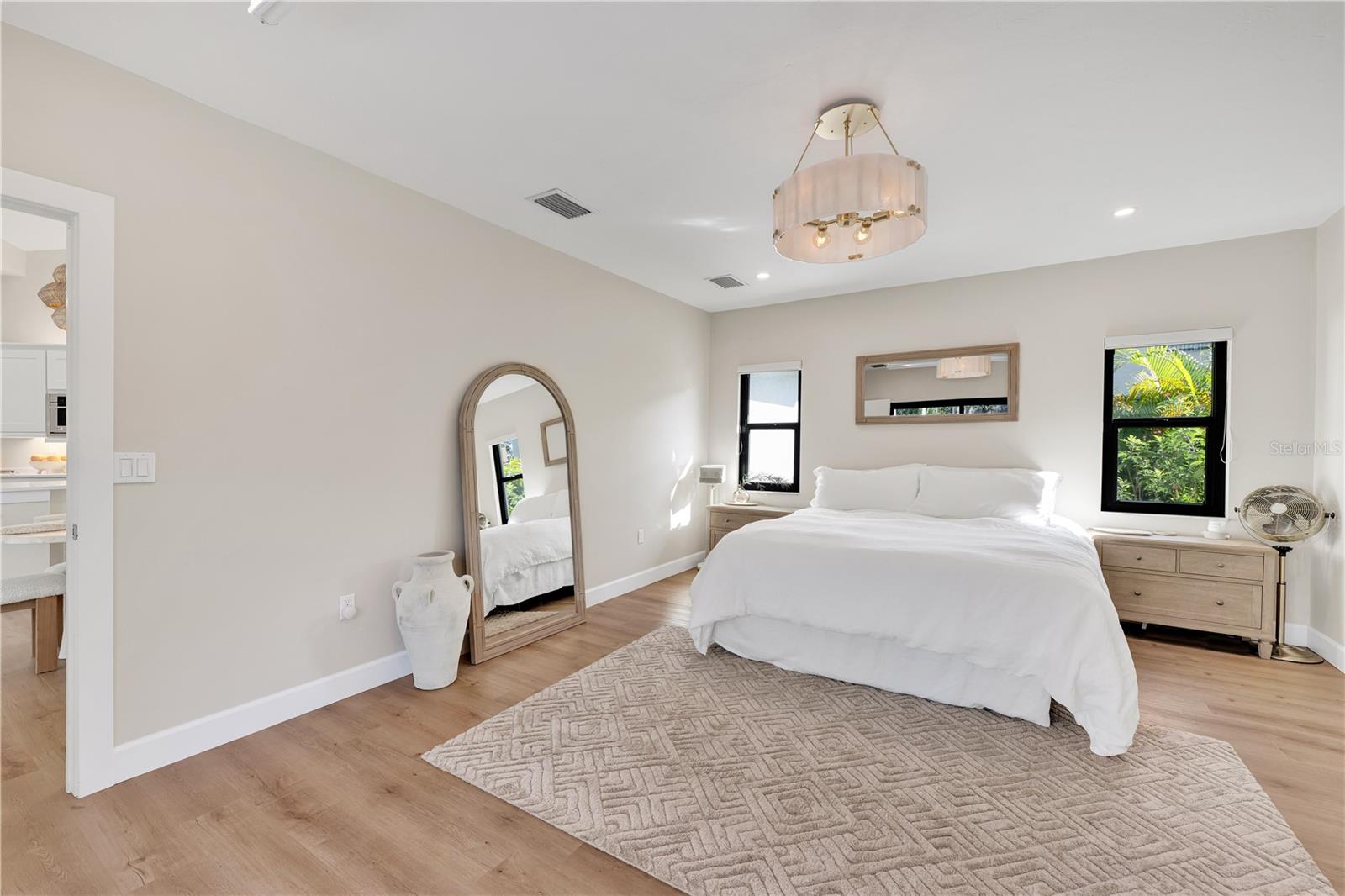 Image 20 of 60 For 5361 Siesta Ct