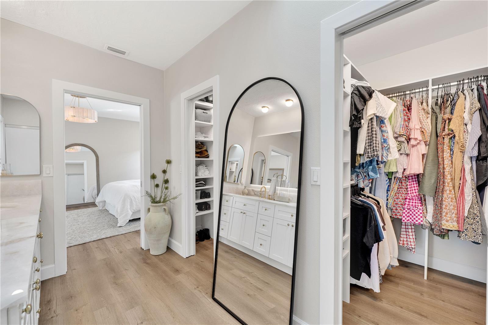 Image 25 of 60 For 5361 Siesta Ct