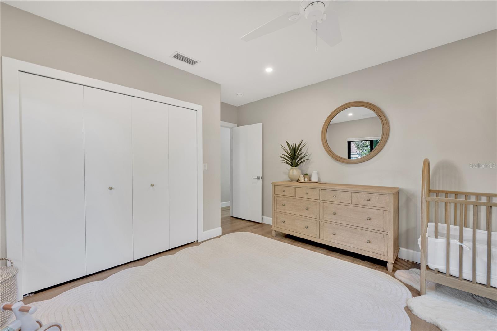 Image 32 of 60 For 5361 Siesta Ct