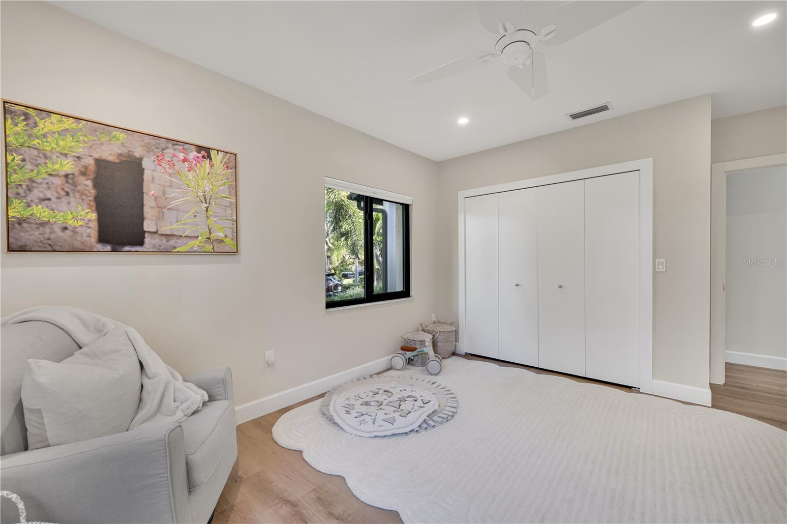 Image 33 of 60 For 5361 Siesta Ct