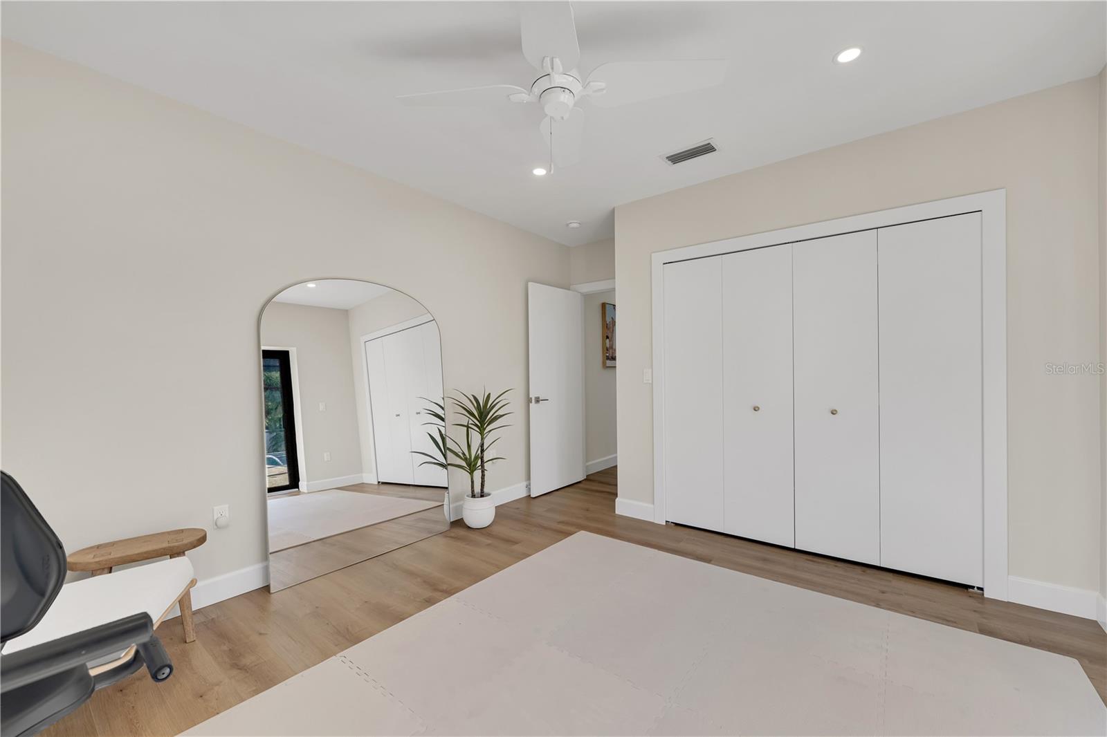 Image 36 of 60 For 5361 Siesta Ct