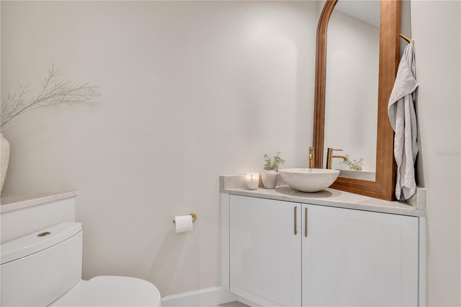 Image 41 of 60 For 5361 Siesta Ct