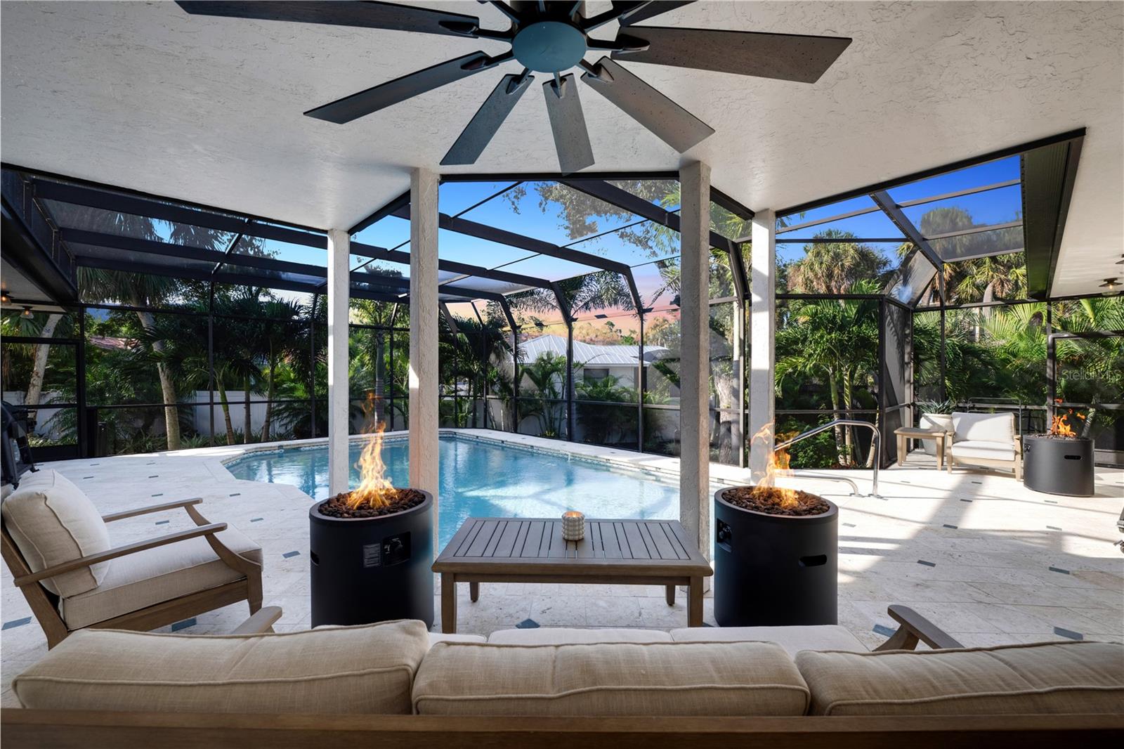 Image 42 of 60 For 5361 Siesta Ct