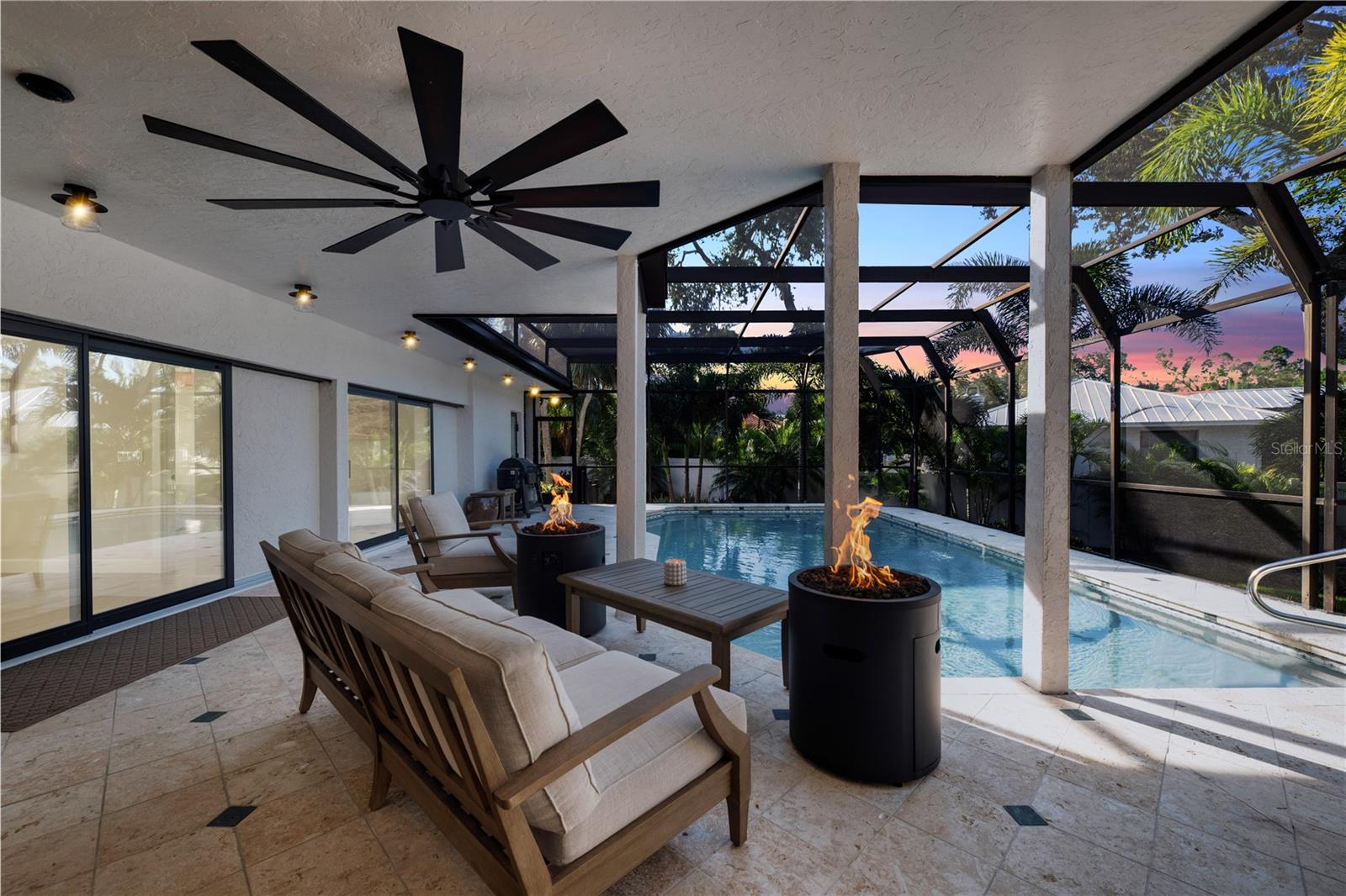 Image 43 of 60 For 5361 Siesta Ct