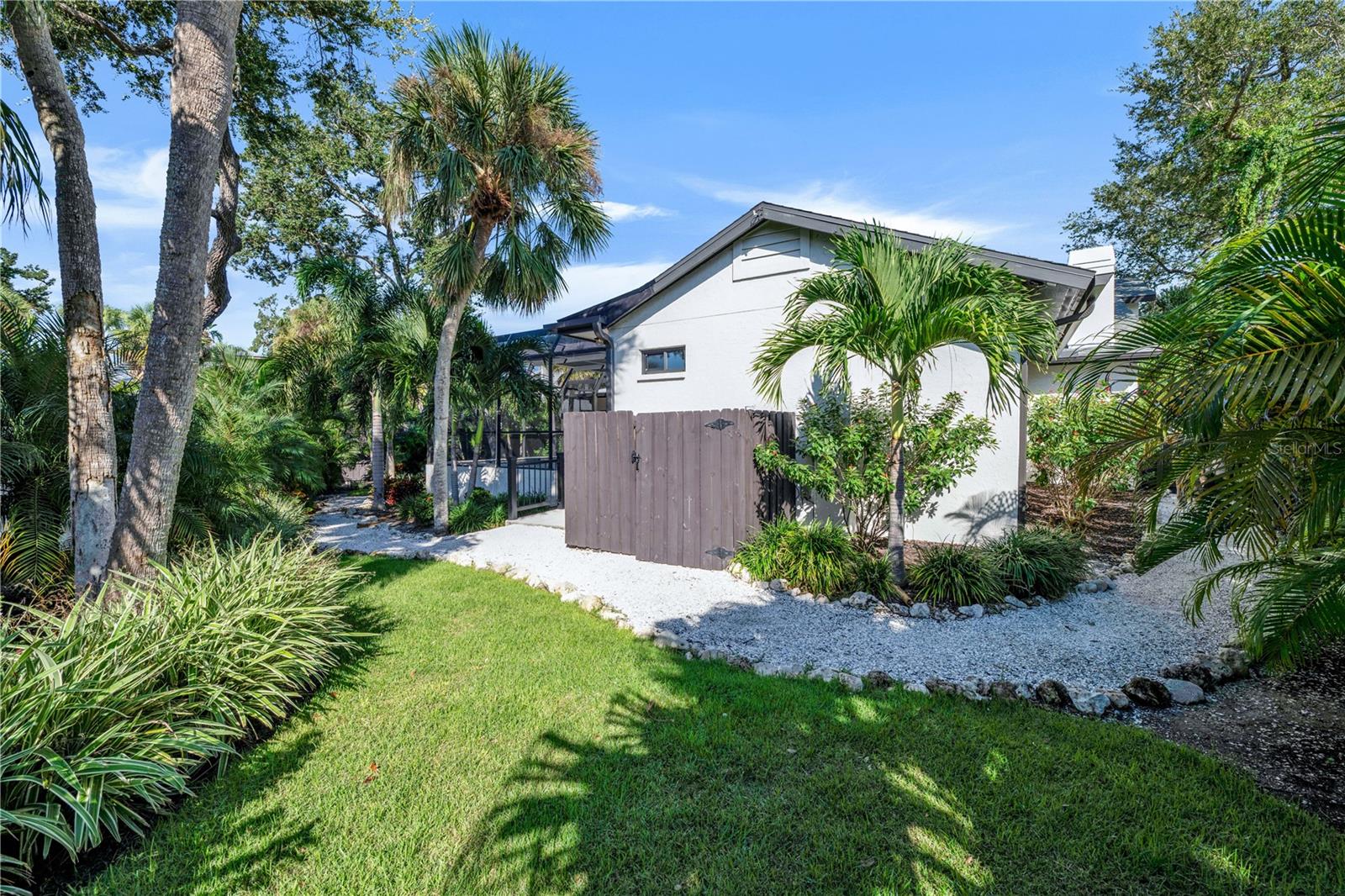 Image 52 of 60 For 5361 Siesta Ct