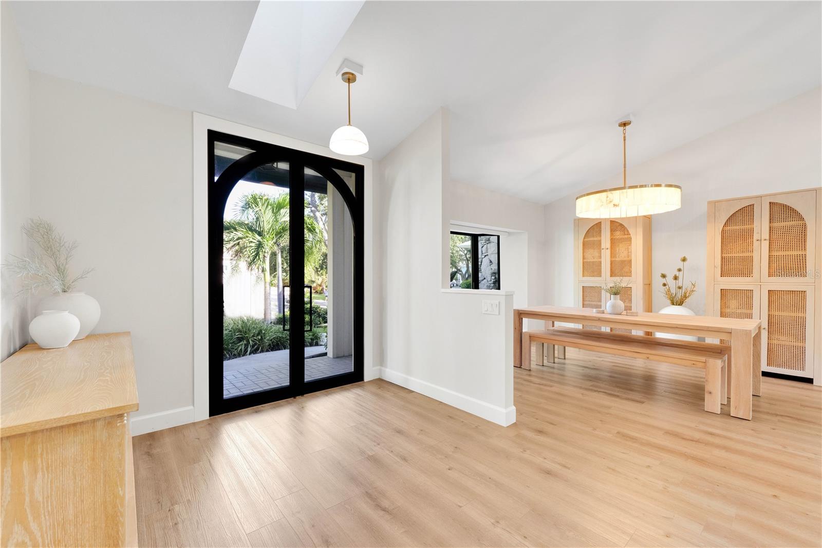 Image 7 of 60 For 5361 Siesta Ct