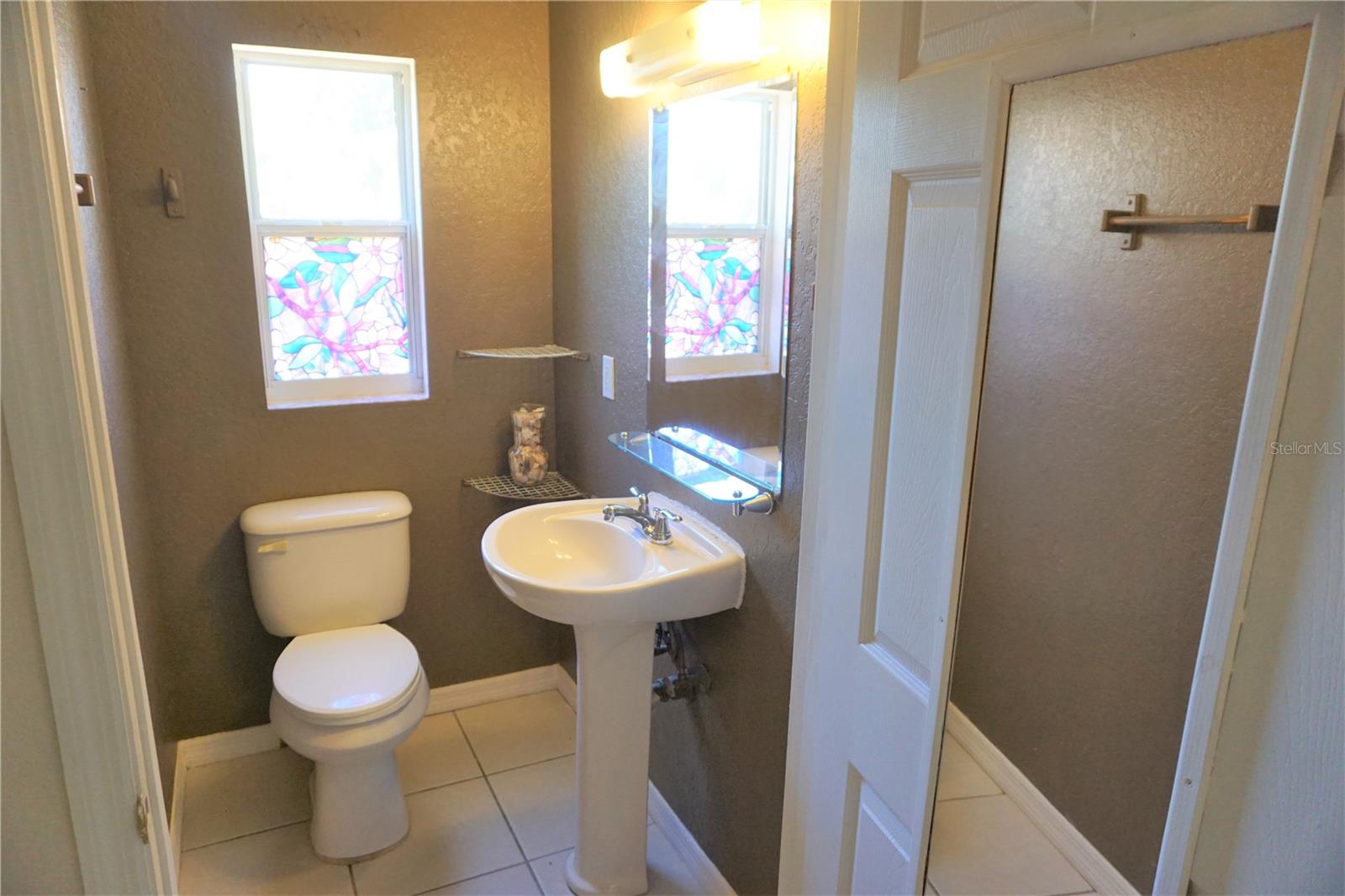 Image 18 of 34 For 5140 Summer Hill Drive