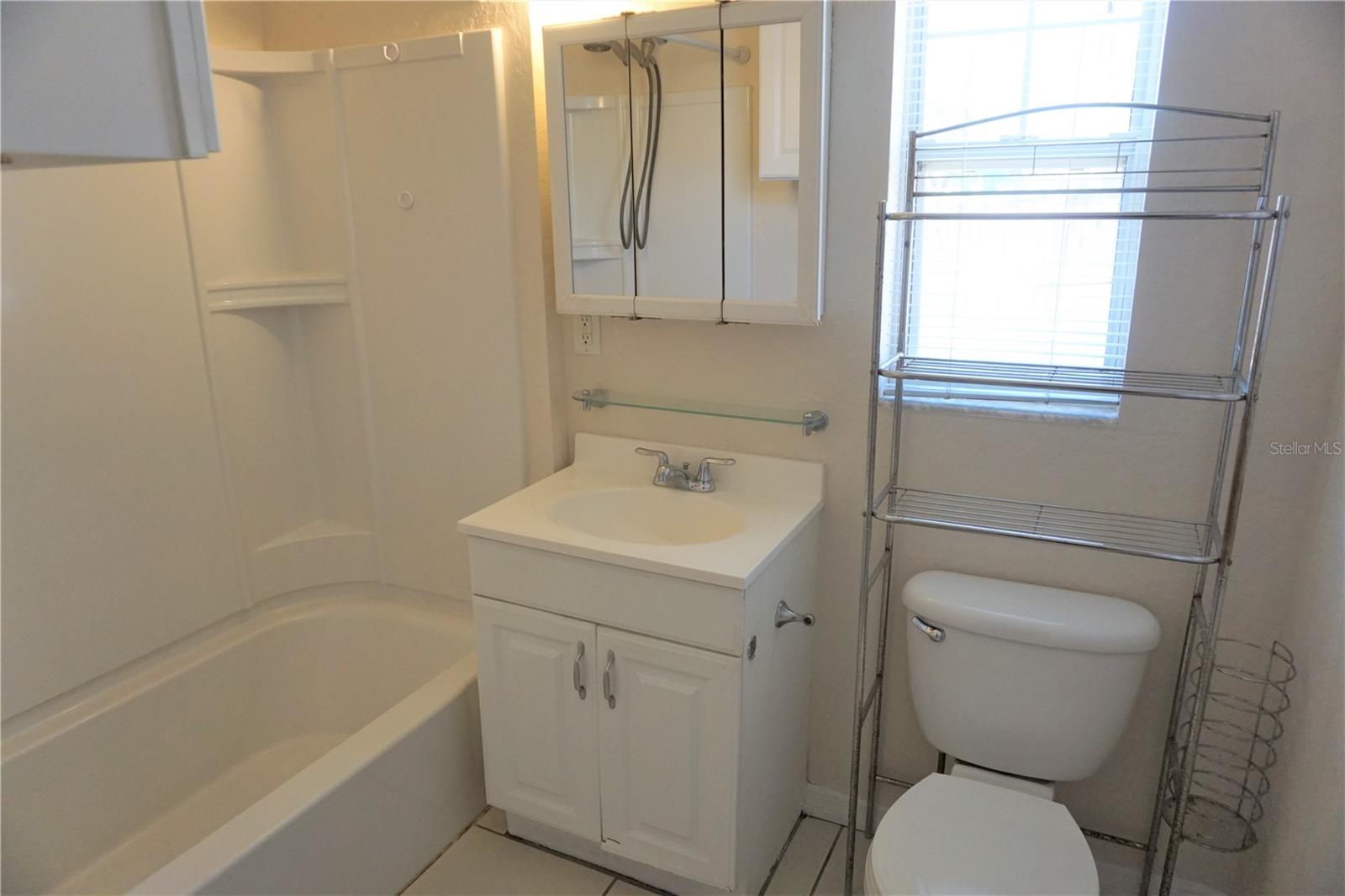 Image 19 of 34 For 5140 Summer Hill Drive