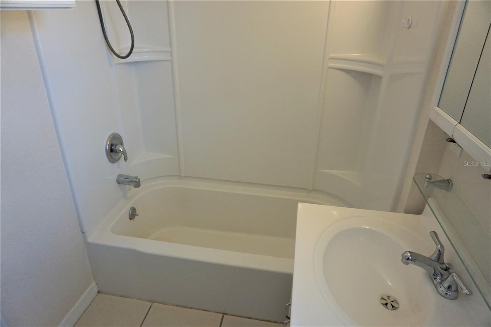 Image 20 of 34 For 5140 Summer Hill Drive